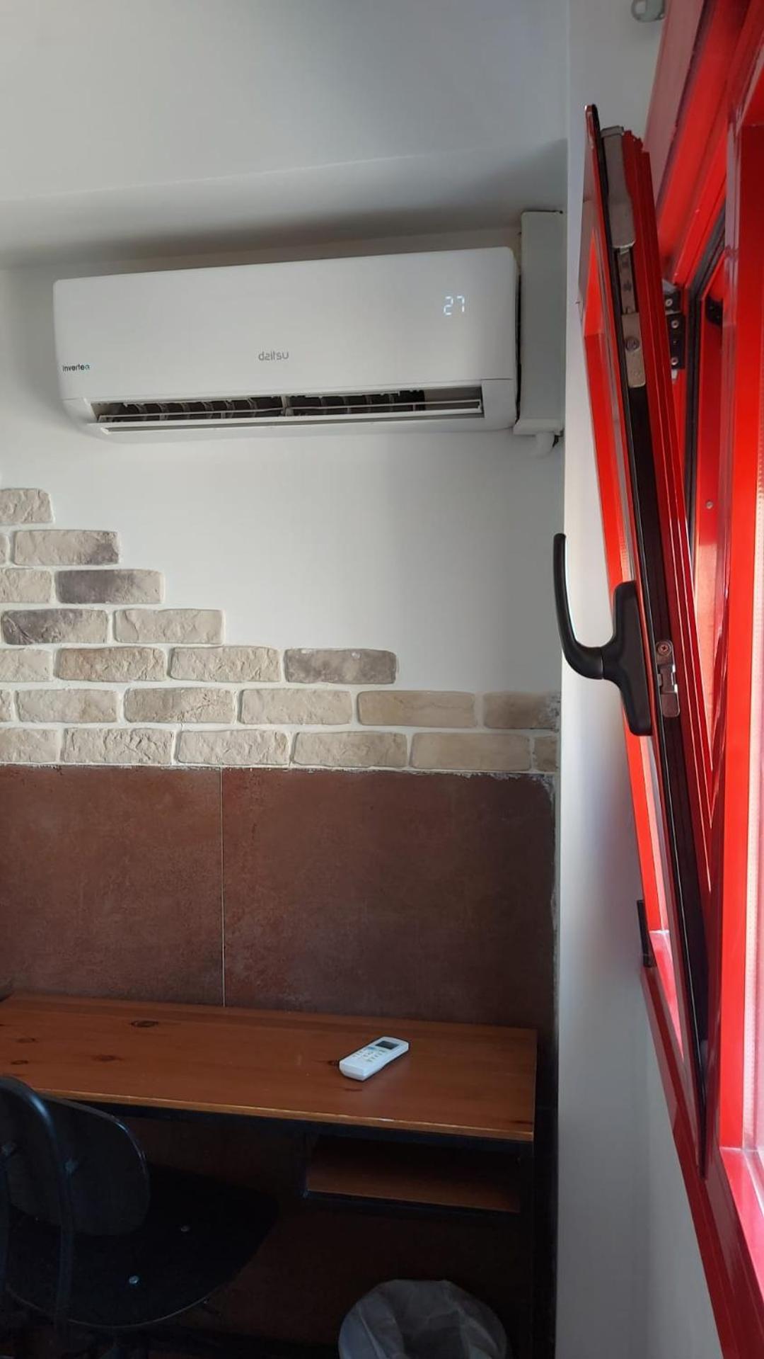Monkey Room La Línea de la Concepción المظهر الخارجي الصورة
