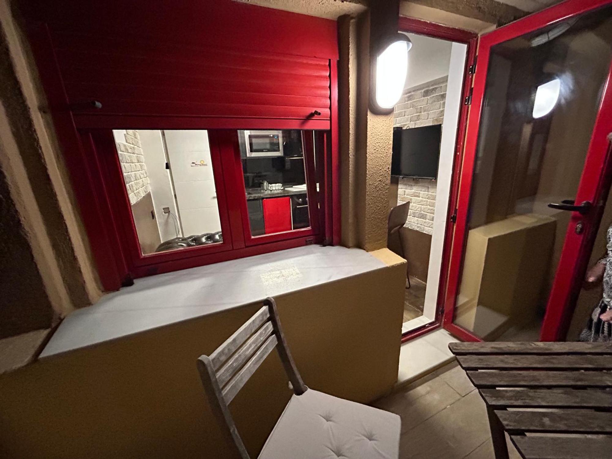 Monkey Room La Línea de la Concepción المظهر الخارجي الصورة