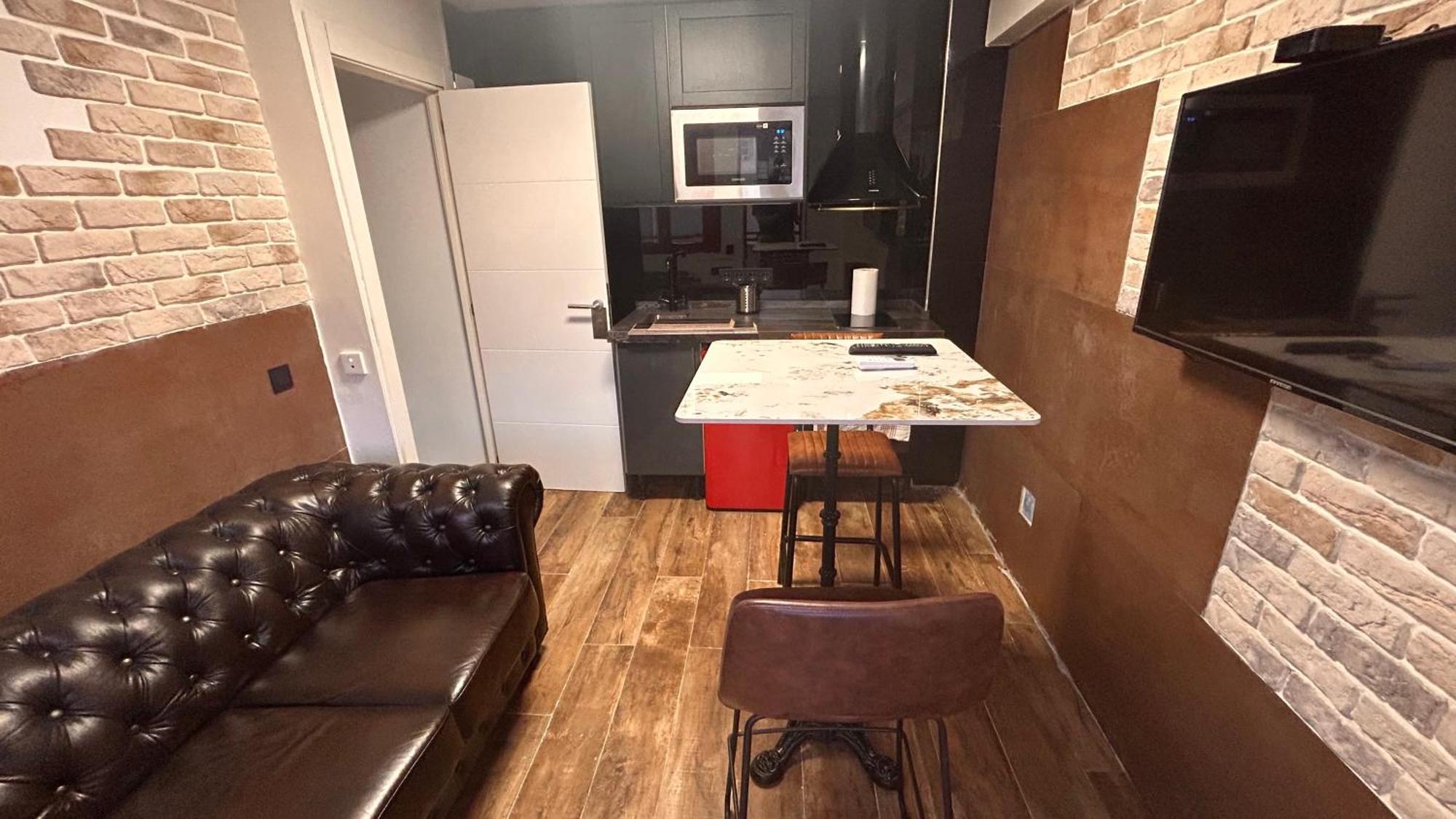 Monkey Room La Línea de la Concepción المظهر الخارجي الصورة